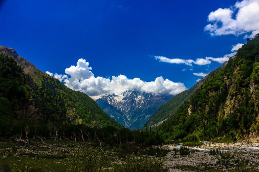 Jalandhari gad valley , Harsil , Uttrakhand (Lamkhaga pass trek - May 2016)
