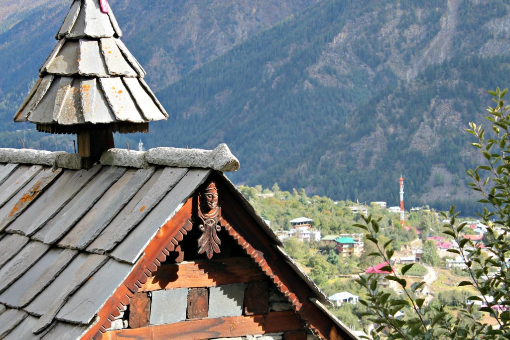 Slate roof house built in Kath khuni architecture , Kamru , Baspa valley, Kinnaur