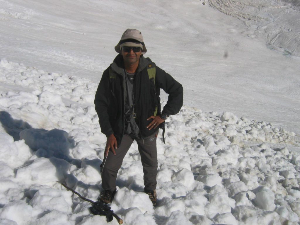 Taking a breather - CharangLa ascent