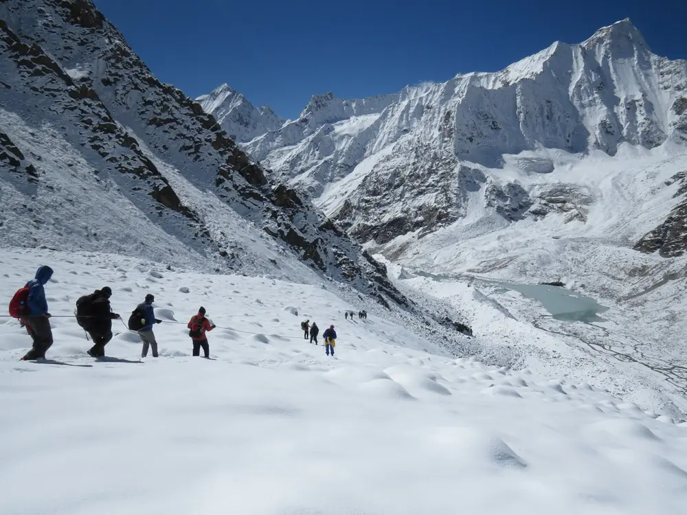 Descending down to Jalandhari gad valley | Lamkhaga pass trek