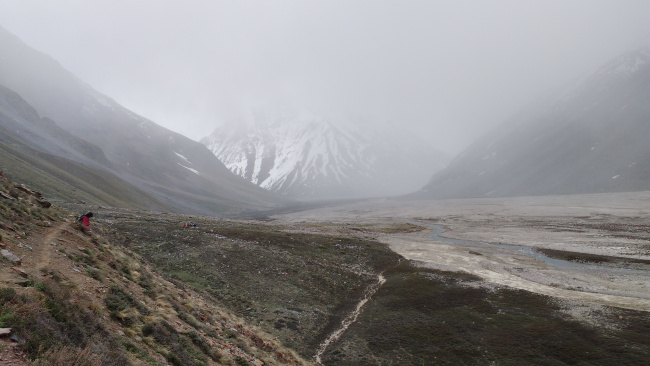 Snow time near Nithal Thach