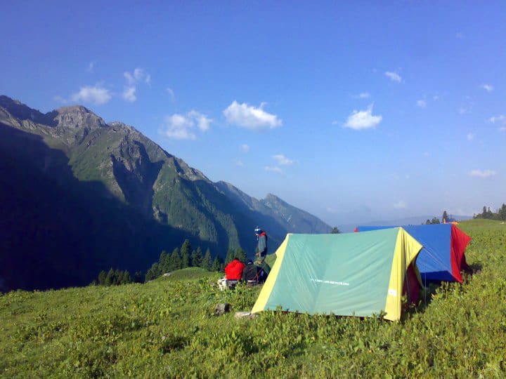 Camping on the infinite meadows - Dayara | Buran Ghati