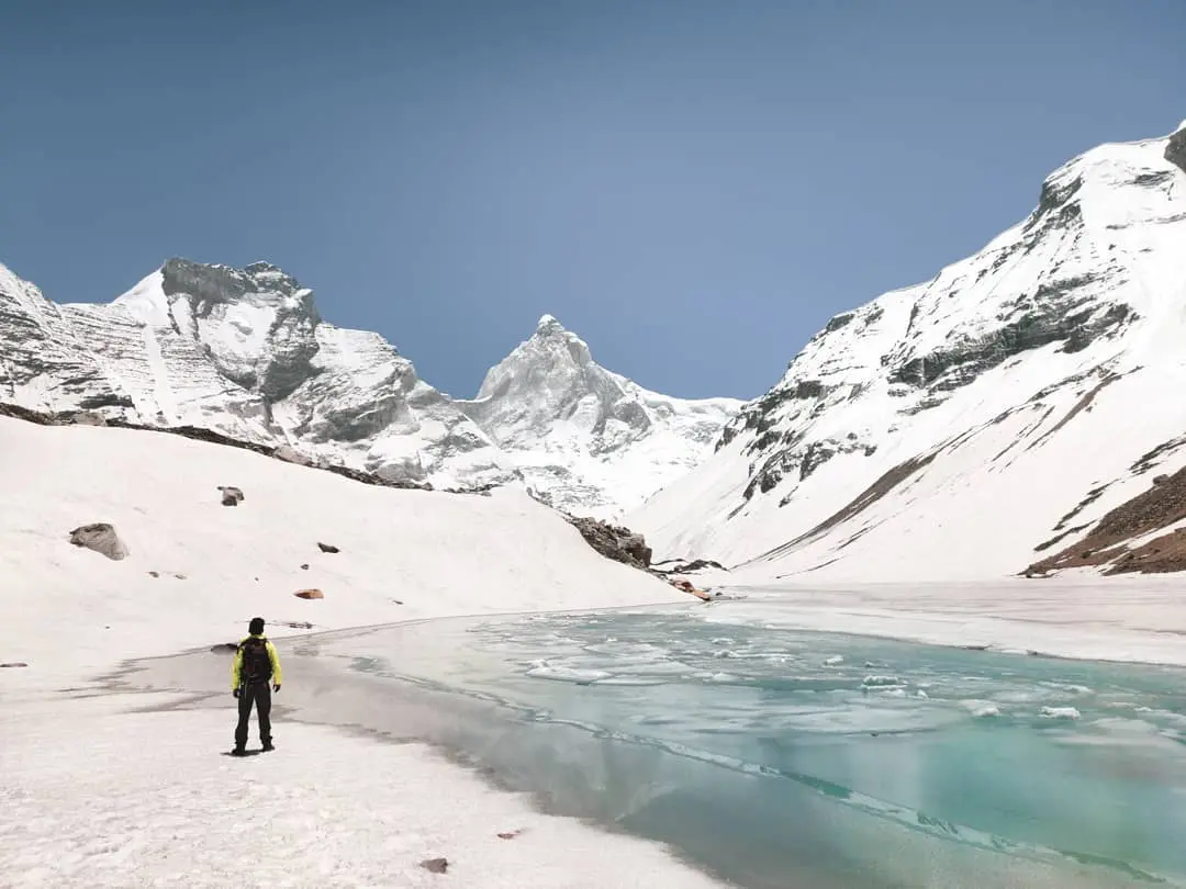 So Close Yet So Far! Kedartal lake against backdrop of Thalaysagar peak