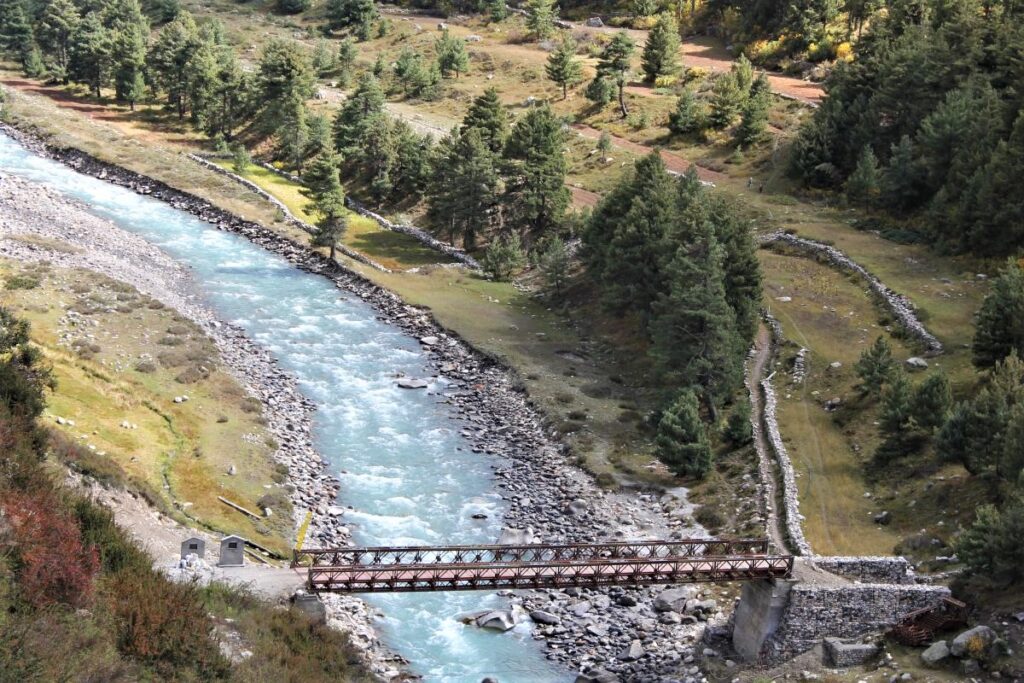 Chitkul village bridge 