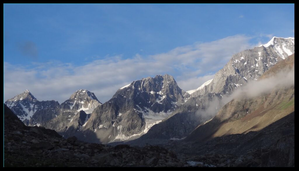 Gigantic mountains of Baspa valley