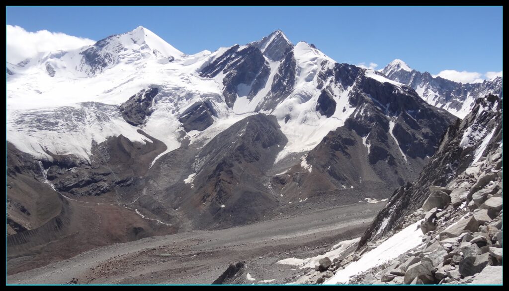 Majestic mountains on Baspa valley side