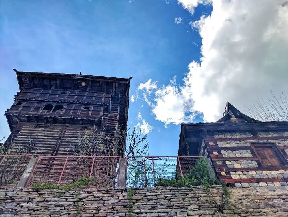 Kamru fort side view