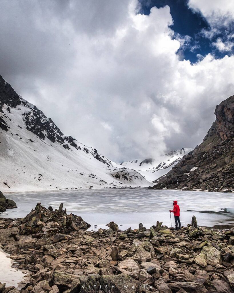 Frozen Masartal lake