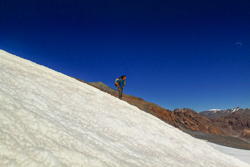 Sliding on the snow-filled slopes of Parang La pass