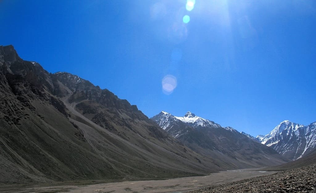 Sprawling valley ahead of Dumti camp