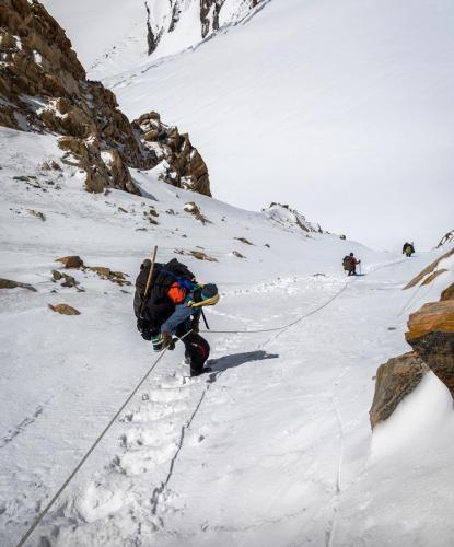 Descending Auden's col. Auden's Col - Mayali Pass - Patangini Dhar (3 Passes Trek)